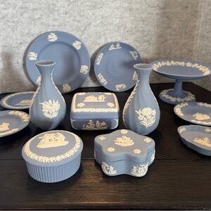 Elegant Wedgewood. Set of 12 intricate pieces of art.